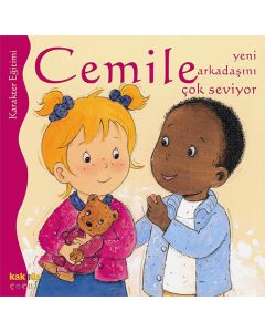 Cemile Yeni Arkadaşını Çok Seviyor