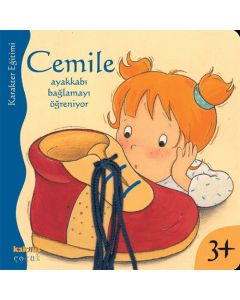 Cemile Ayakkabı Bağlamayı Öğreniyor