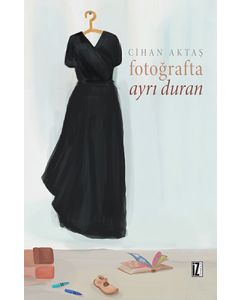 Fotoğrafta Ayrı Duran