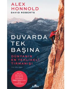 Duvarda Tek Başına