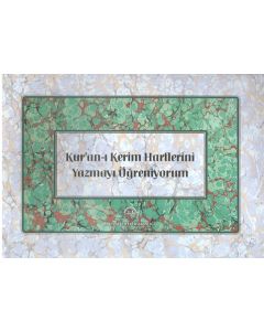Kur'an-ı Kerim Harflerini Yazmayı Öğreniyorm