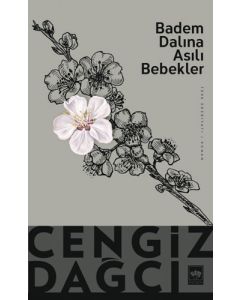 Badem Dalına Asılı Bebekler