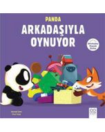 Panda Arkadaşıyla Oynuyor